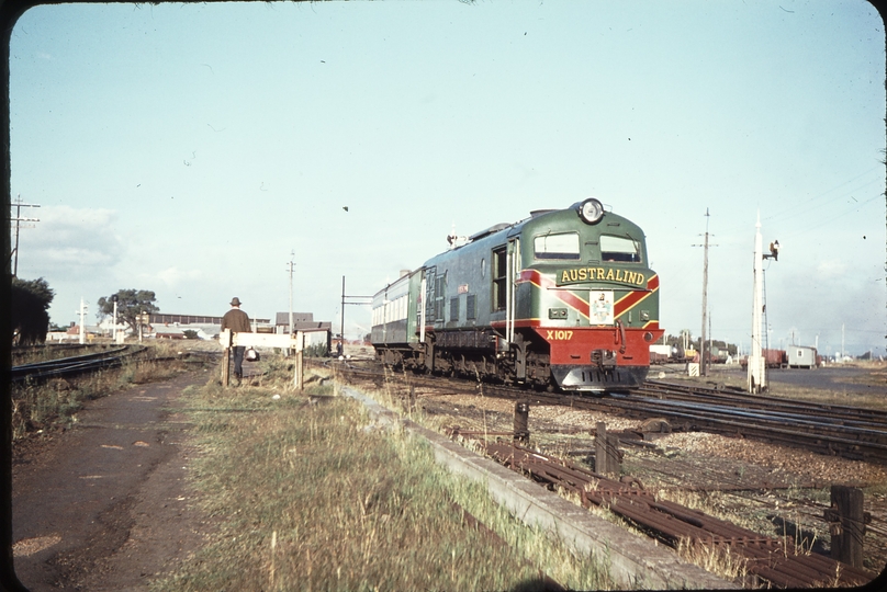 106648: East Perth Up Australind X 1017