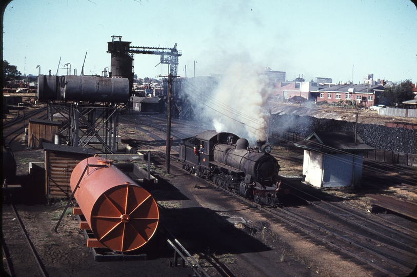 106660: East Perth Locomotive Depot Shunter F 462