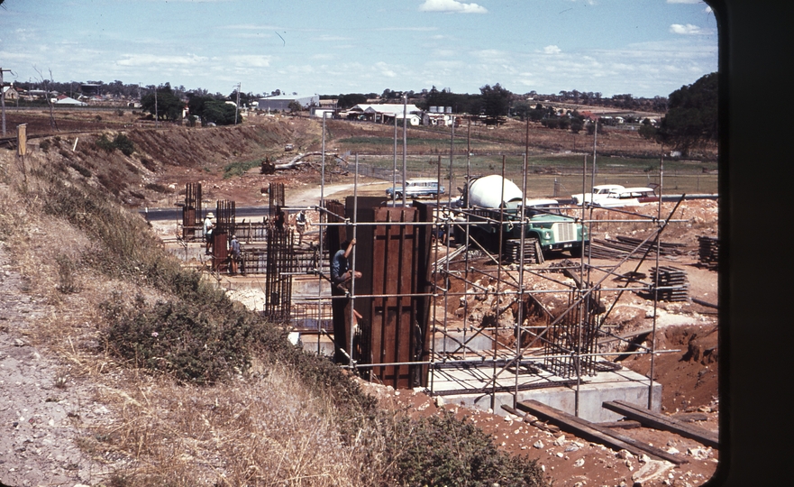 106799: Hamilton Road Bridge Plinth Pour Looking East