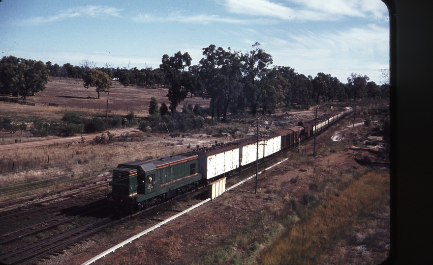 106800: Koojedda Up Kalgoorlie Passenger A 1505