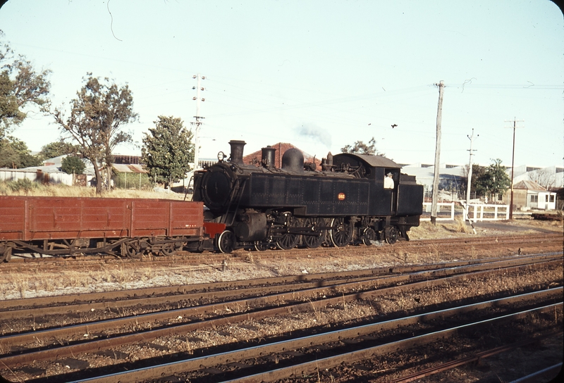 106892: Welshpool Shunter Dm 582