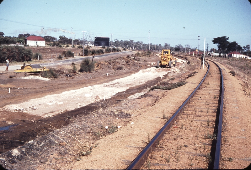 106937: Contract C22 13M 17Ch Earthworks in Progress Looking East