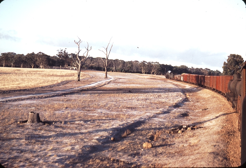 107077: Mile 193 Wagin - Bowelling Up Goods W 946