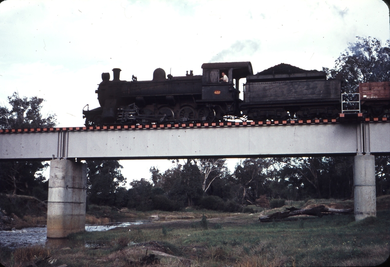 107430: Picton Preston River Bridge Up Goods Fs 422