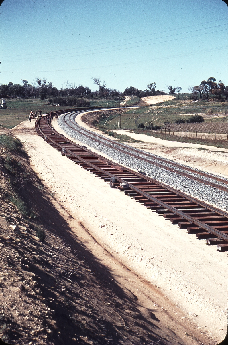 107603: Contract C22 13M Track set on rubber tyred wheels