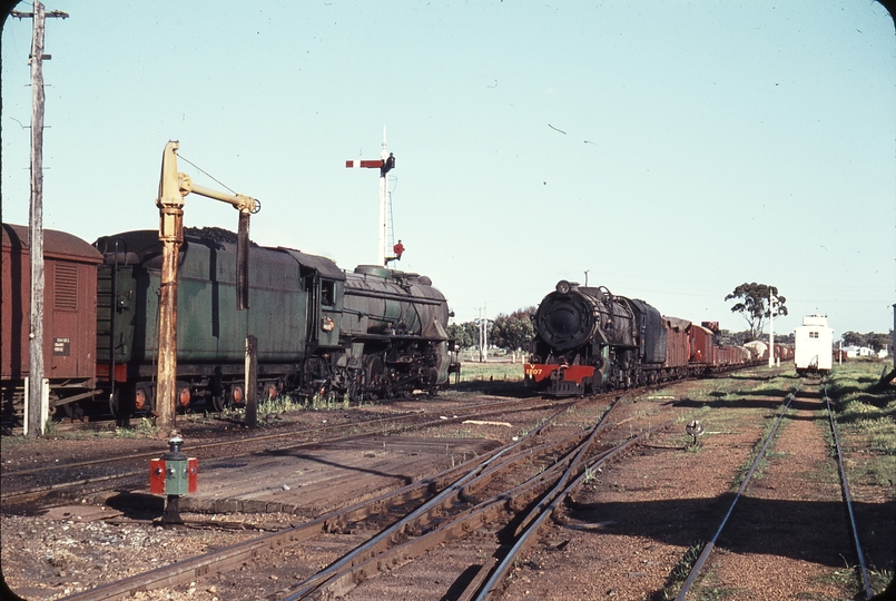 107842: Brookton Down Goods V 1220 and Up Goods V 1207