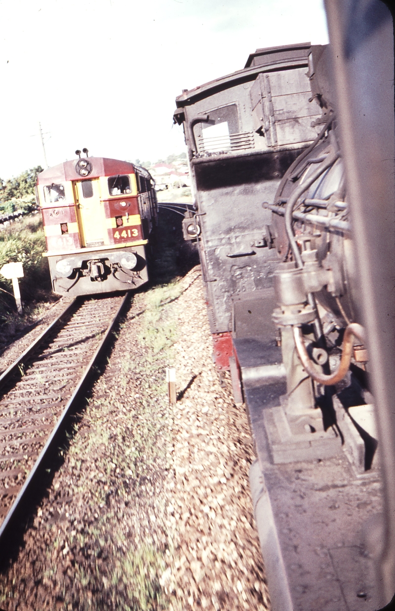 108108: Yeronga - Fairfield Up Brisbane Limited 4413 and Down Goods D17 60 Pb15 522