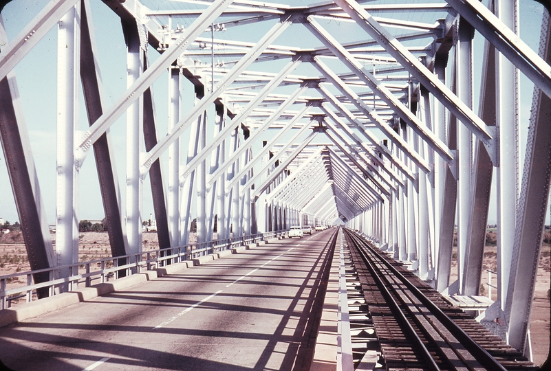 108267: Home Hill Burdekin River Bridge Looking South