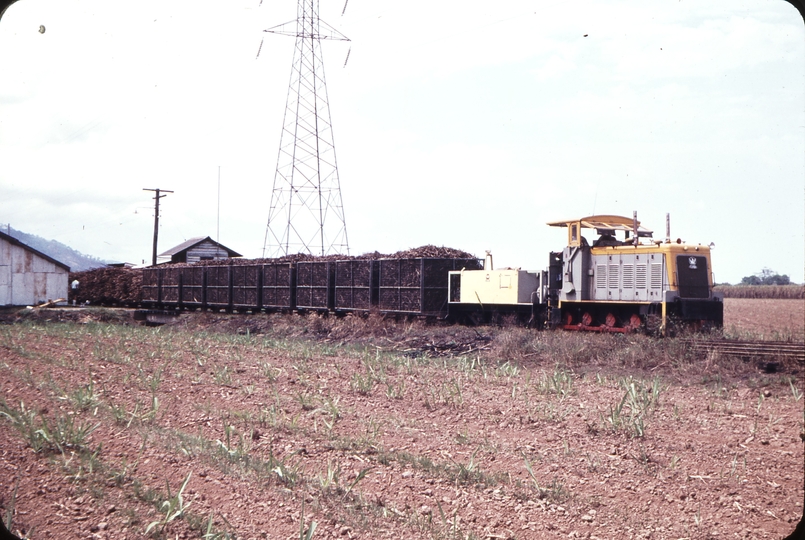 108387: Hambledon Mill Redlynch Up Cane Clyde Diesel with folding roof