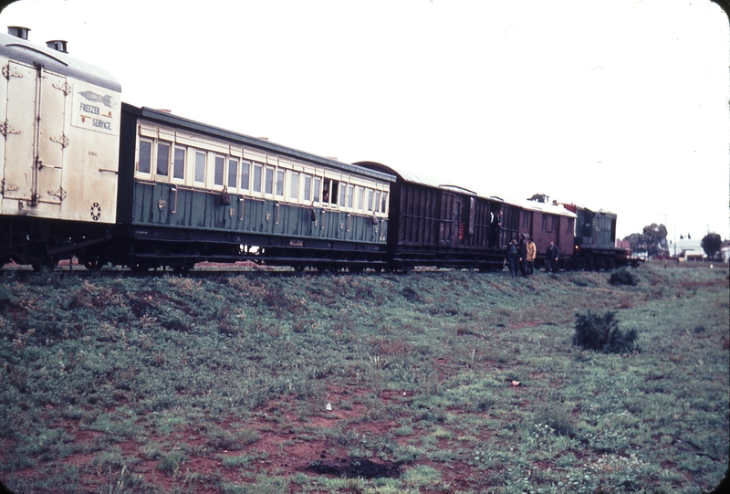 108812: Kalgoorlie Down Leonora Mixed Y 1116 pushing after train stalled