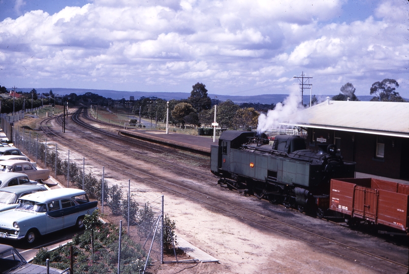 108880: Bassendean Down Goods UT 664