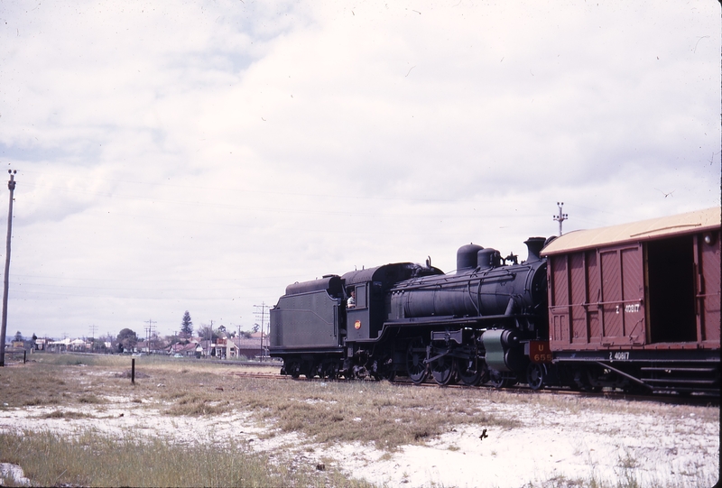 108887: Bassendean Shunter U 655