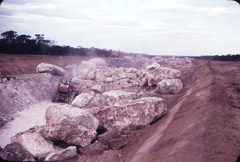 108918: Contract C10 65M 44Ch Wallaroo Looking East