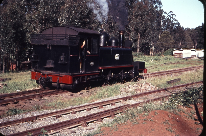 108951: Menzies Creek 7A shunting Catch point in Mureum Siding in foreground