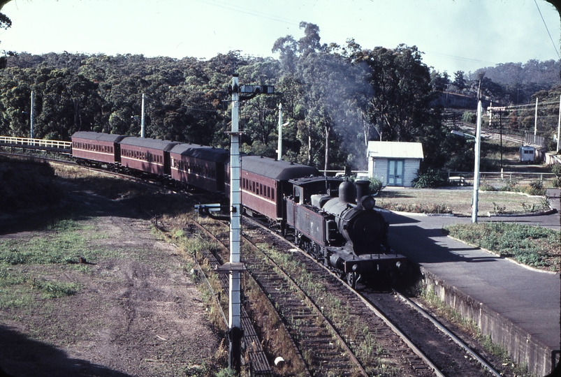 109074: Fassifern Up Suburban from Toronto 3093