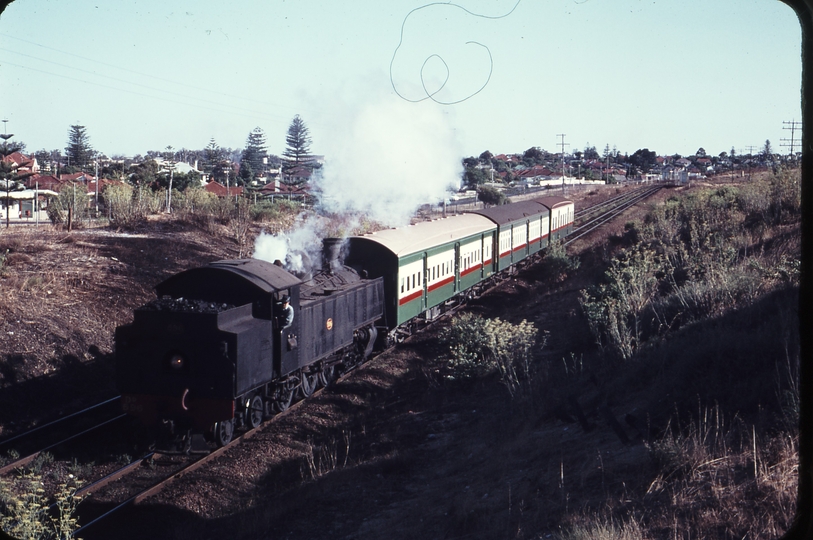 109110: Grant Street Up Suburban Dd 596