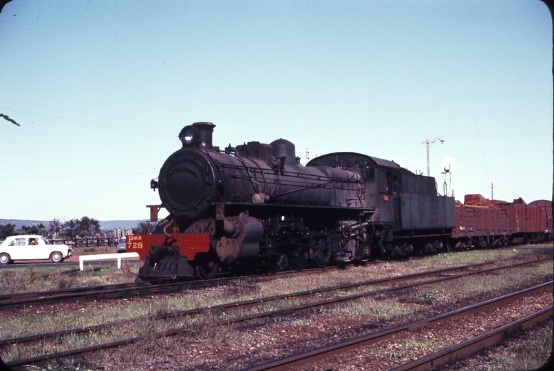 109299: Pinjarra Pmr 728 shunting