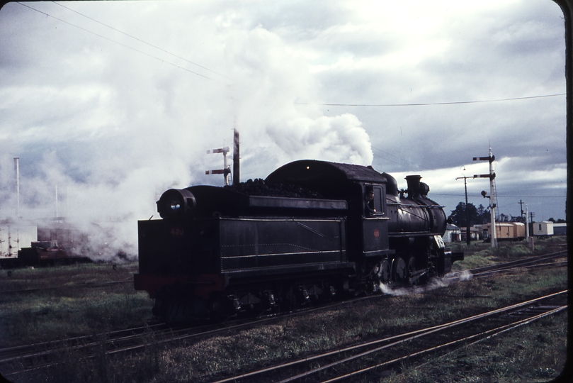 109372: Brunswick Junction Fs 420 backing down