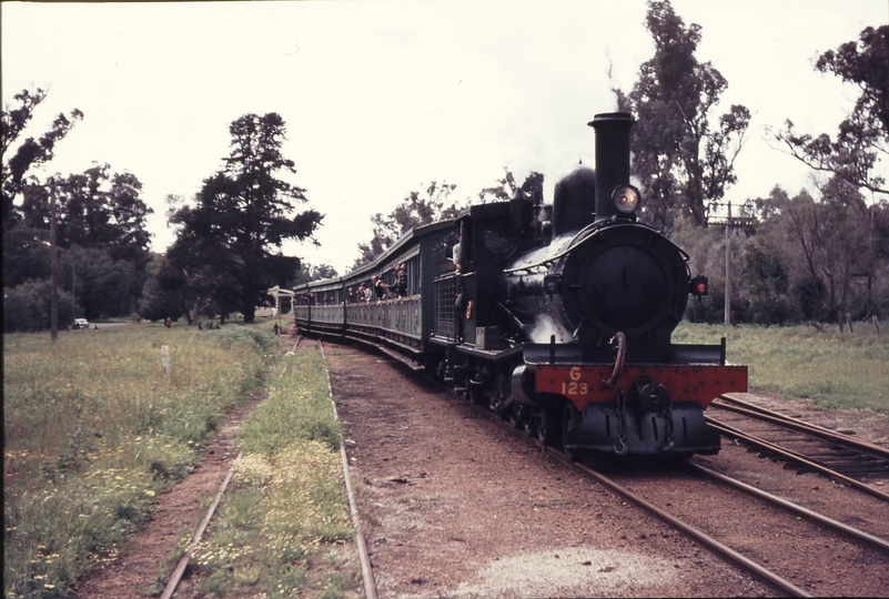 109586: Wonnerup Down Bunbury Tourist Bureau Special G 123