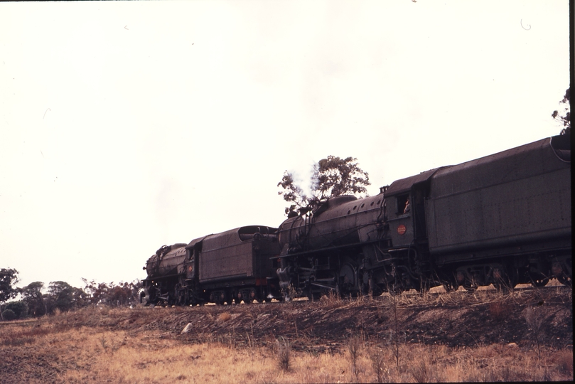 109849: Narrogin 3.5 Miles up side Down Goods V 1205 V 1222