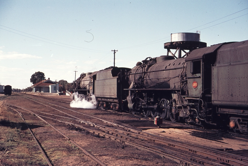 109863: Brookton Up Goods V 1206 V 1207