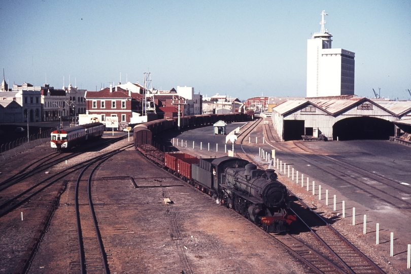 109891: Fremantle Stabled Suburban Railcar and Up Goods Pmr 729