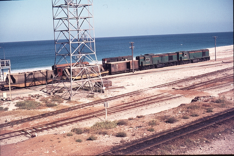 109893: Leighton Empty Bauxite Consist R 1901 R 1905