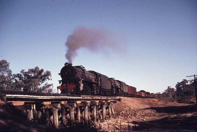 109945: Hotham River Bridge Up Goods V 1221 V 1210