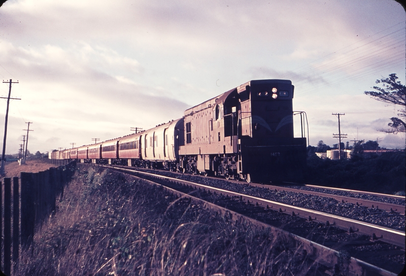 110137: Pukekohe 1 Mile down side No 227 Auckland to Wellington Express Da 1492