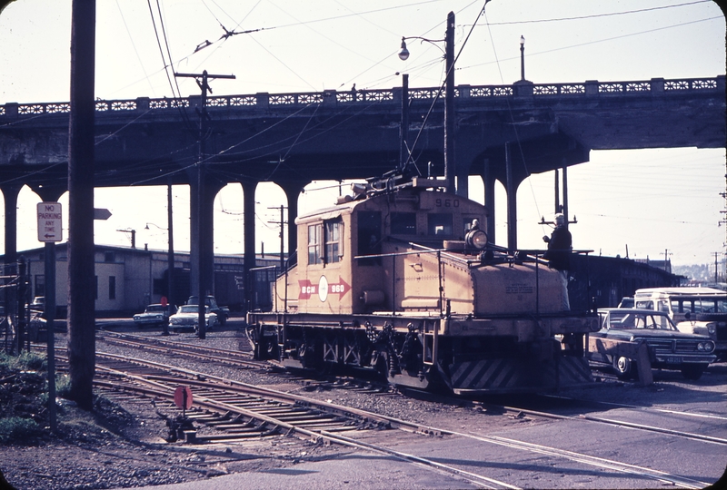 110152: Vancouver BC BC Hydro 960 shunting