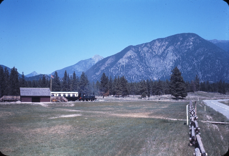 110480: Fort Steele BC Passenger Dunrobin