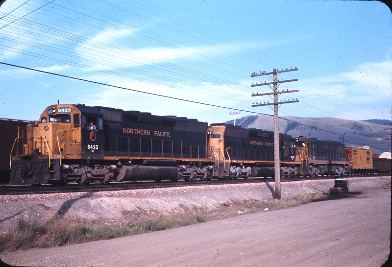 110500: Missoula MT BN Westbound Freight 6423 6403 5631