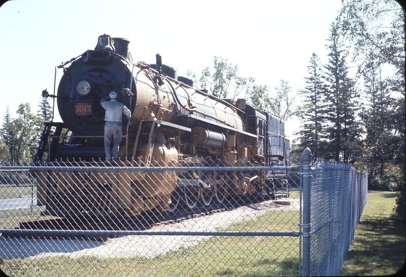 110534: Winnipeg MB Assiniboine Park CNR 6043