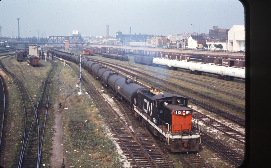 110570: Toronto ON Spadina Bridge CN Eastbound Freight 1913