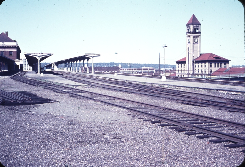 110787: Spokane WA Union Station GN Station in background