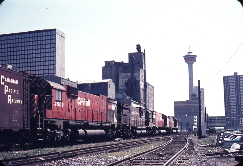 110843: Calgary AB Eastbound Freight 4579 4513 4507 4509