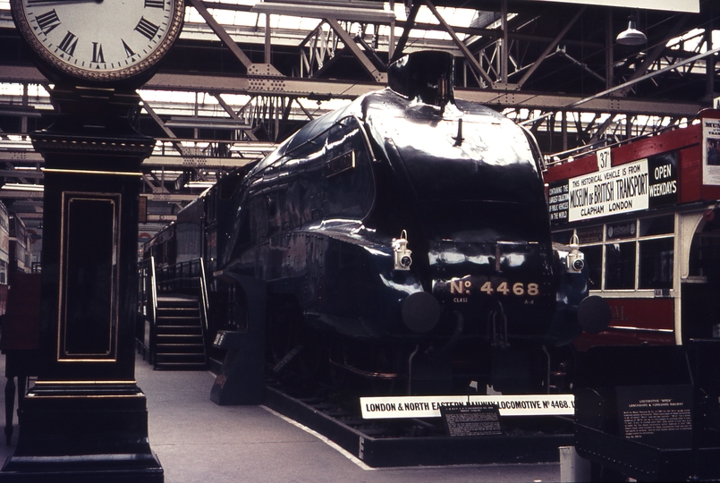 110857: BTC Museum LNER 4468 Mallard