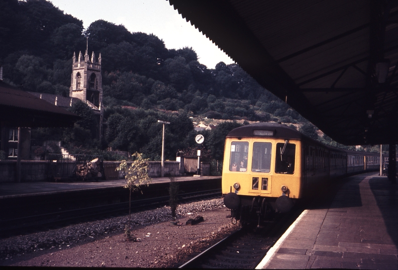 110966: BR Bath Spa SOM 9-car DMU from Bristol