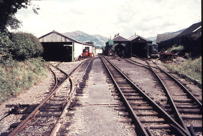 111154: Talyllyn Railway Towyn Pendre MER Looking East