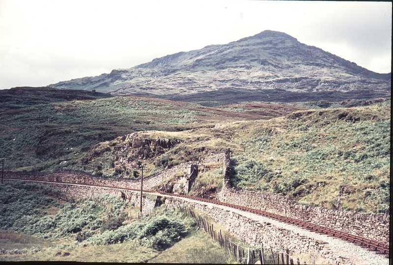 111186: Festiniog Railway Campbells Platform looking towards Tan-Y-Bwlch