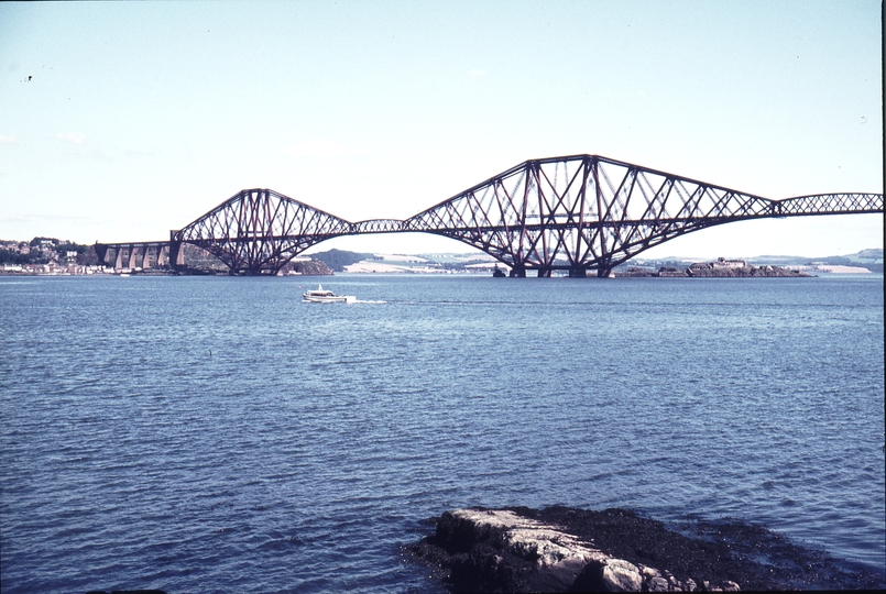 111320: BR Forth Bridge FIF Looking North