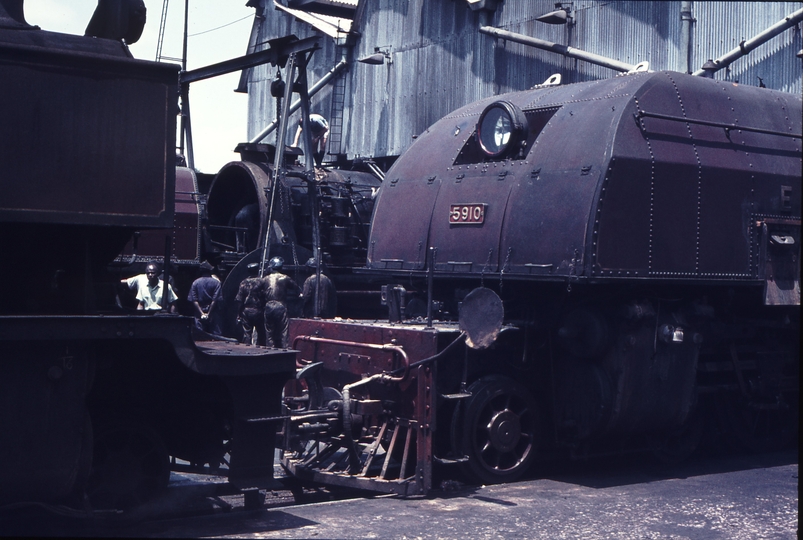 111422: Nairobi Kenya Locomotive Depot 1317 5933 Mount Suswa 5910 Mount Hanang