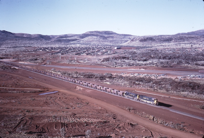 111967: Hamersley Iron Railway Mile 176.75 Empty Ore Train 2014 2005