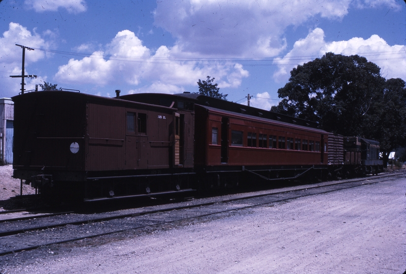 112144: Myrtleford Up Goods and AREA Car T 321