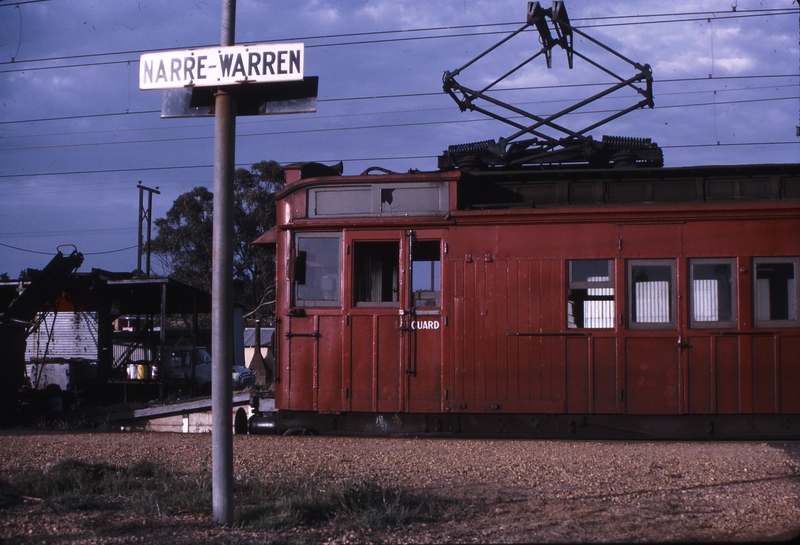 112203: Narre Warren Up AREA Special 2-car Swing Door 143 M leading