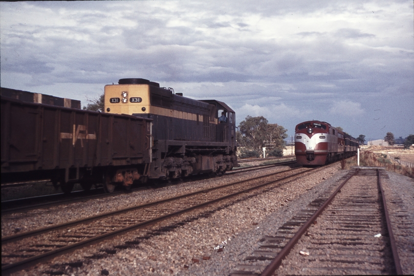 112239: Wodonga Loop Down Goods X 31 and Up ARE Special GM 32