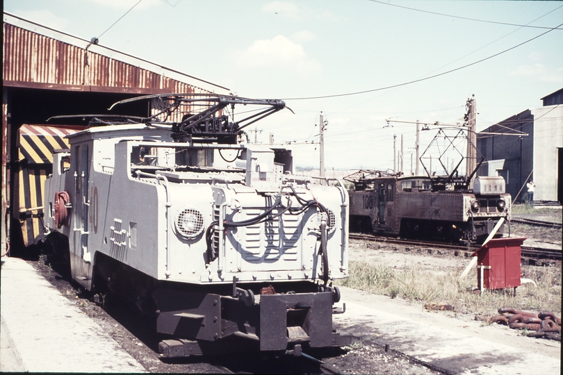 112299: SEC Railway Yallourn No 2 Loco Shed No 40