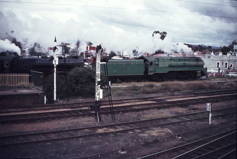 112395: Benalla Up RTM Special 3801 3820