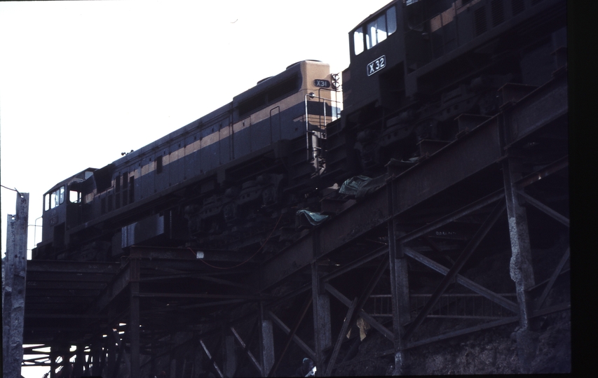 112490: North Melbourne Flyover Down Intercapital Daylight X 31 X 32