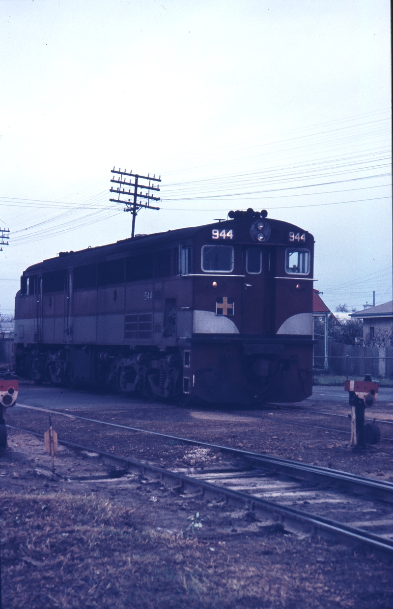 112520: Mount Gambier Shunter 944